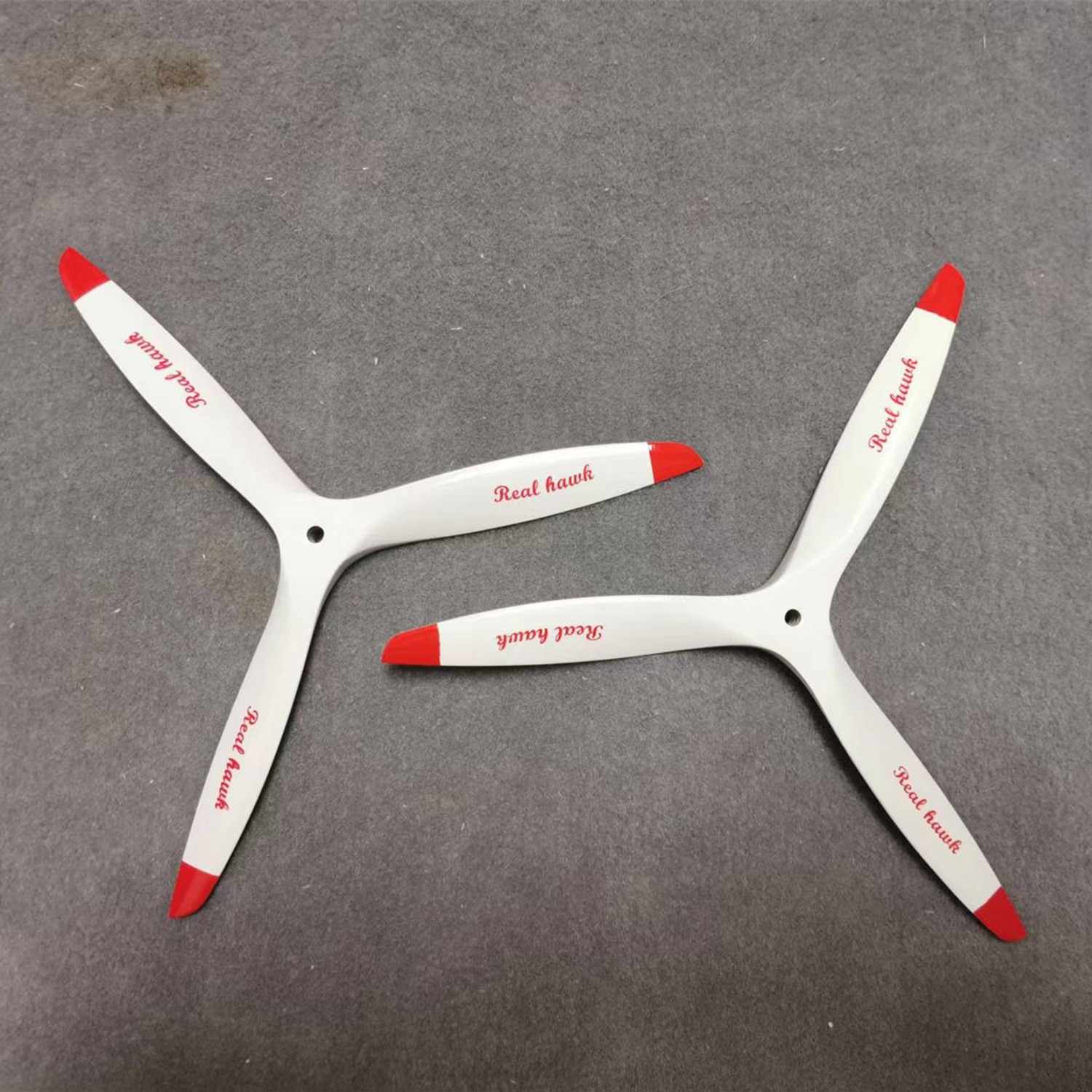 المروحة الخشبية الزان الأبيض ل - مراجعة Propeller Balancer Tool وسعره